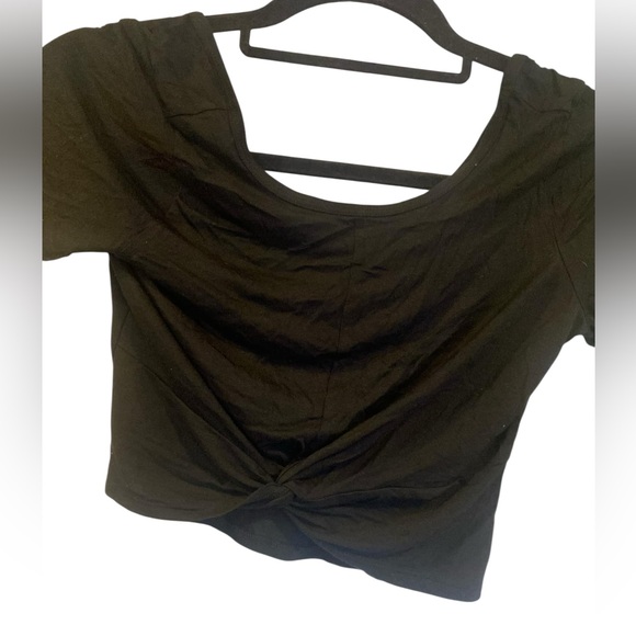 NWT Beyond Yoga cropped short sleeve top BLACK Size XS - Picture 2 of 5
